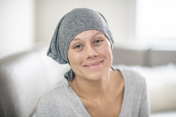 Femme atteinte du cancer